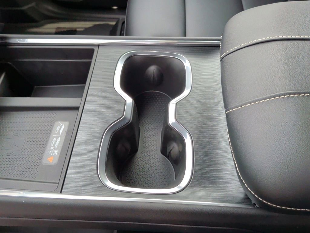 New 2026 GMC Acadia Elevation w/ Black Edition image 32