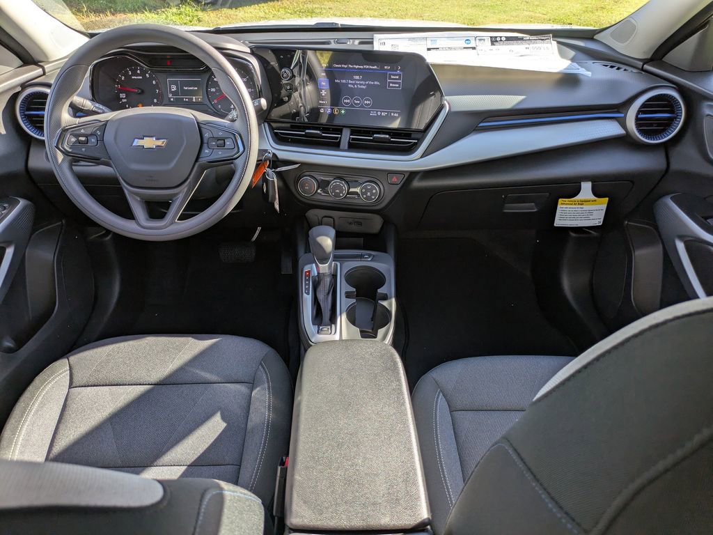 New 2026 Chevrolet Trax LS w/ Driver Confidence Package image 41