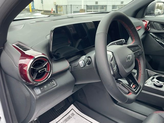 New 2026 Chevrolet Equinox RS w/ LPO, Floor Liner Package image 35