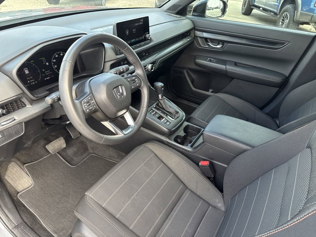 Used 2025 Honda CR-V Sport image 13