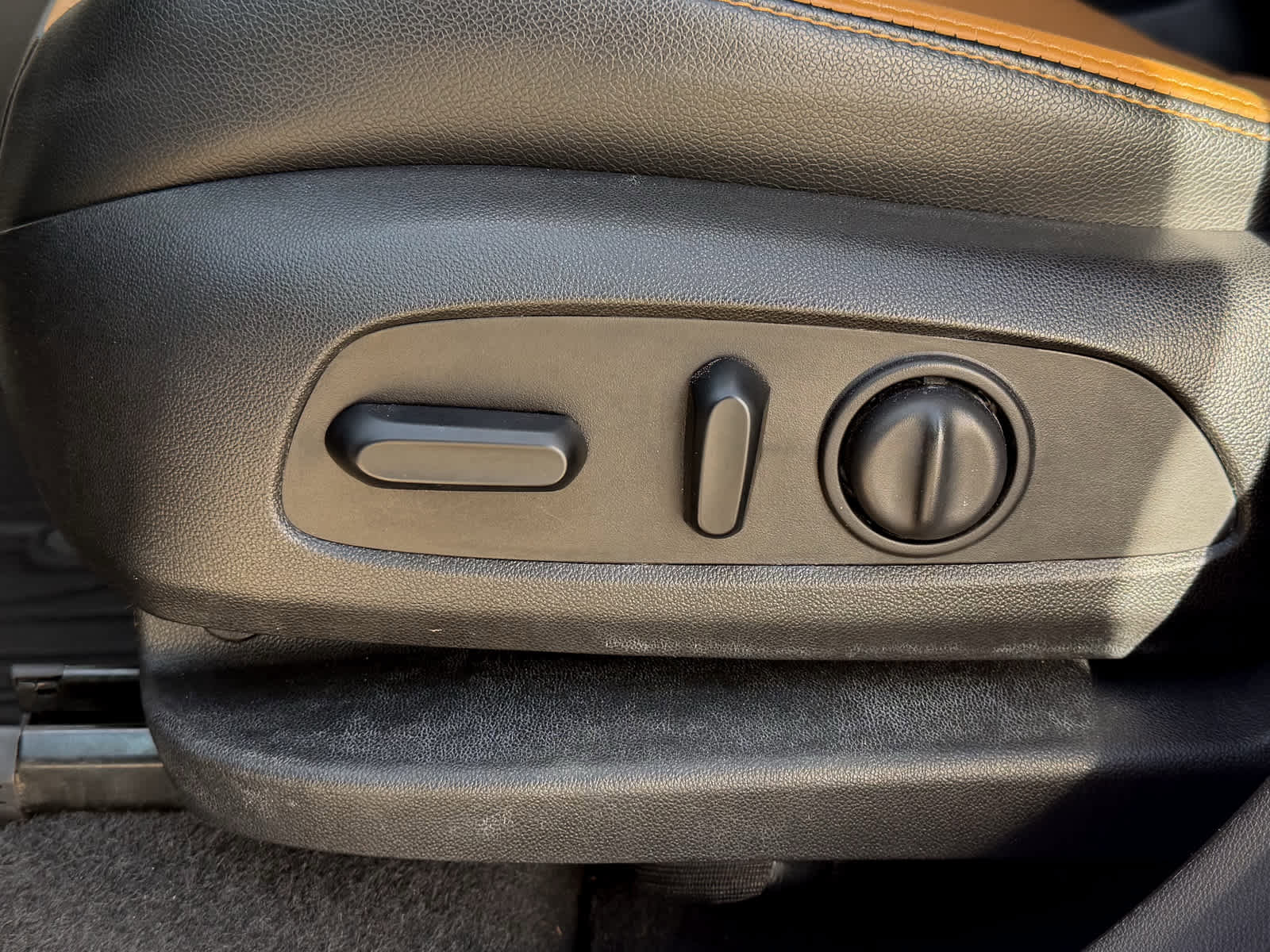 Used 2020 Chevrolet Equinox Premier image 28