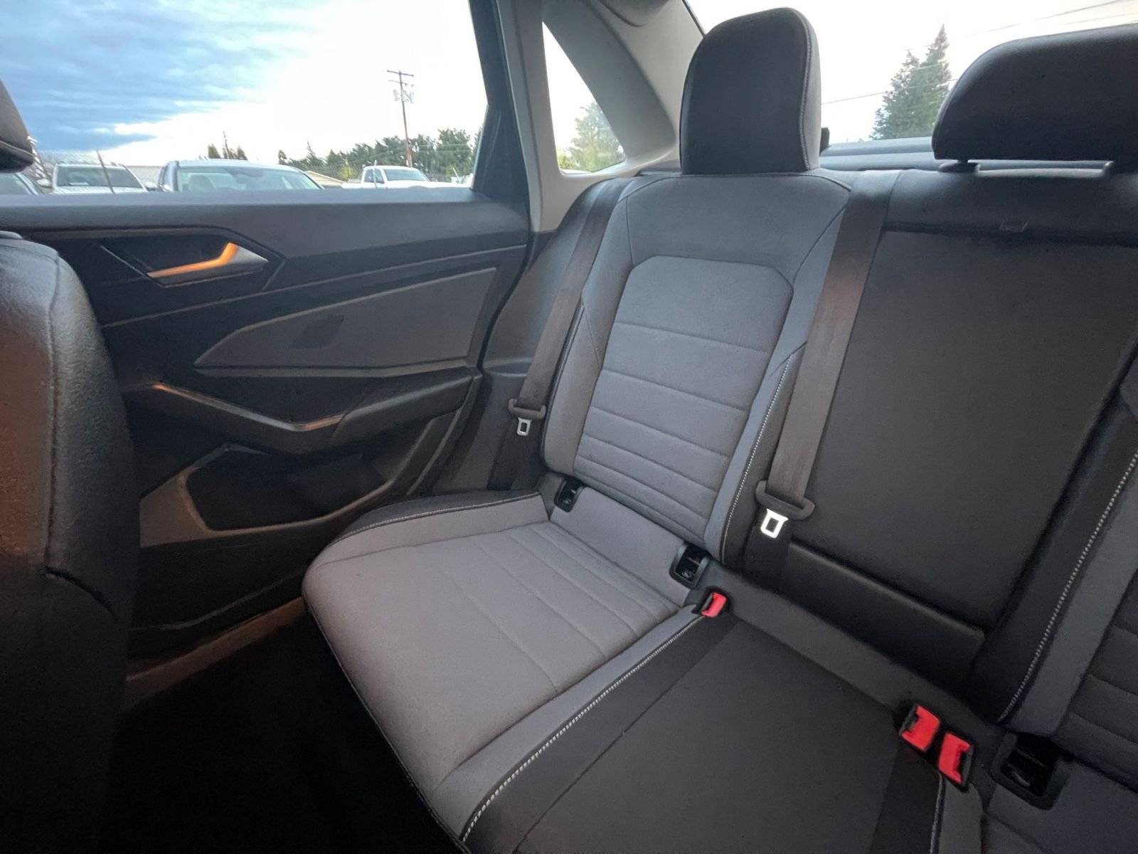 Used 2025 Volkswagen Jetta SE image 39