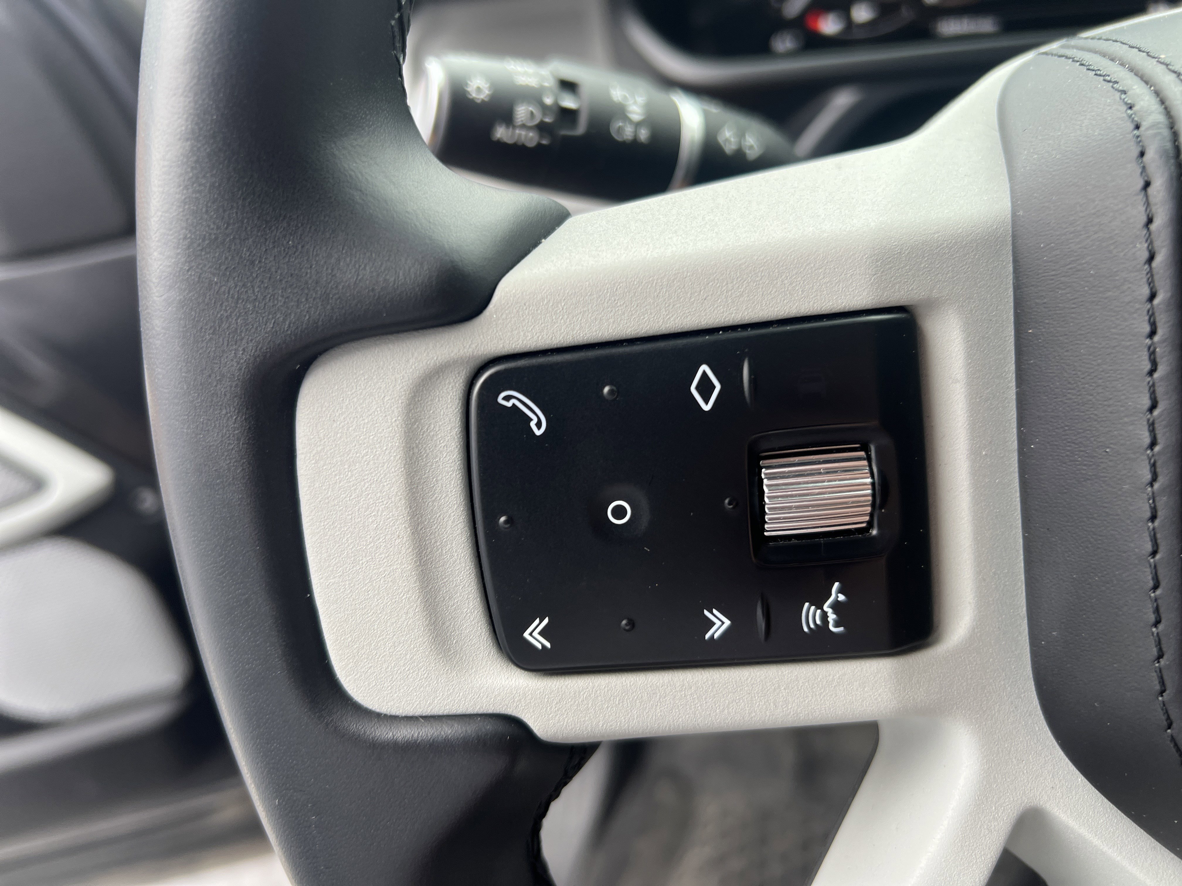 Certified 2023 Land Rover Defender 130 First Edition image 14