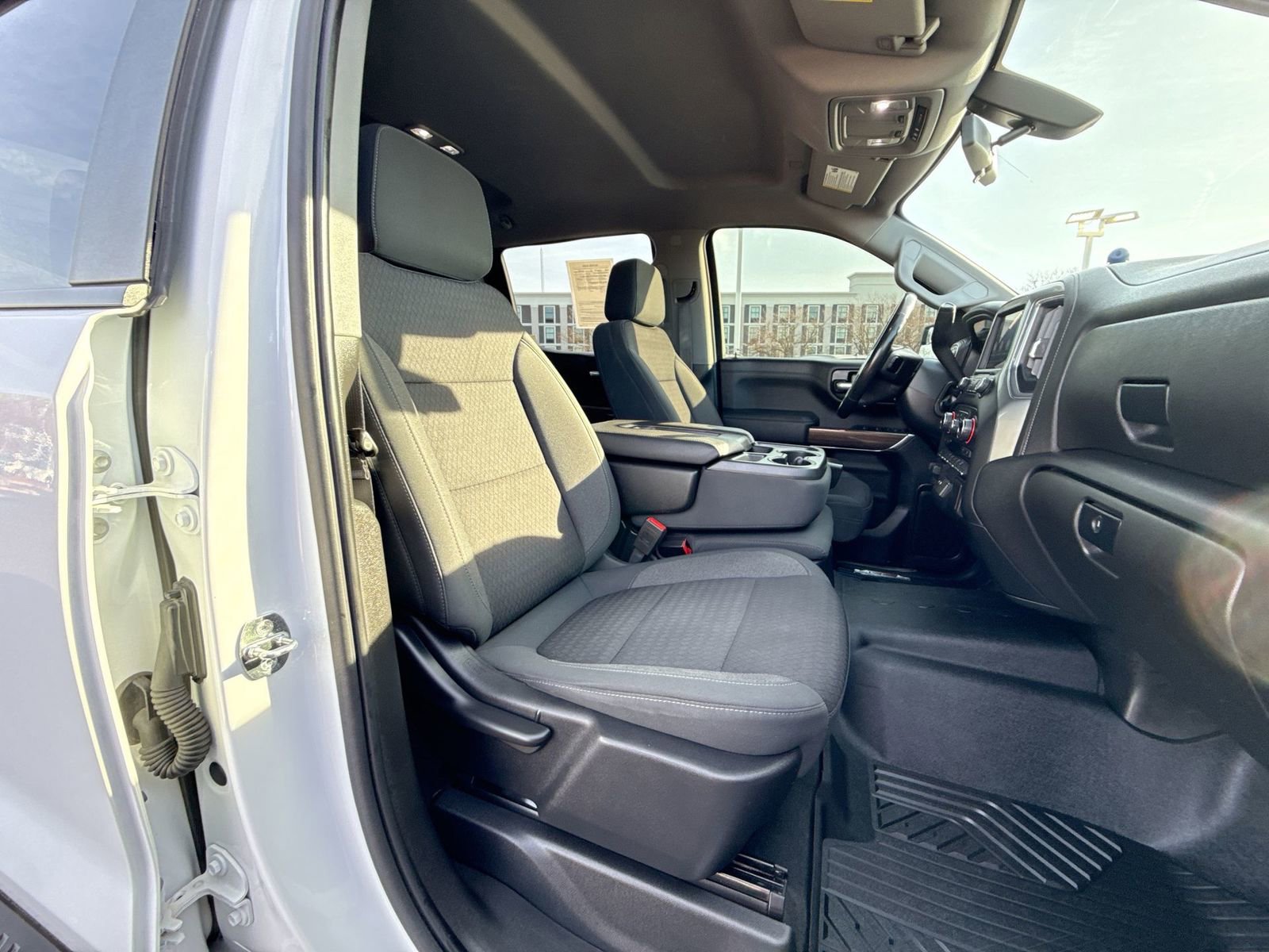 Used 2021 Chevrolet Silverado 1500 RST image 25