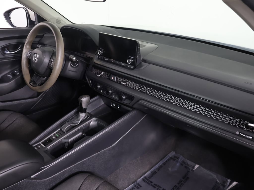 Used 2023 Honda Accord EX image 27