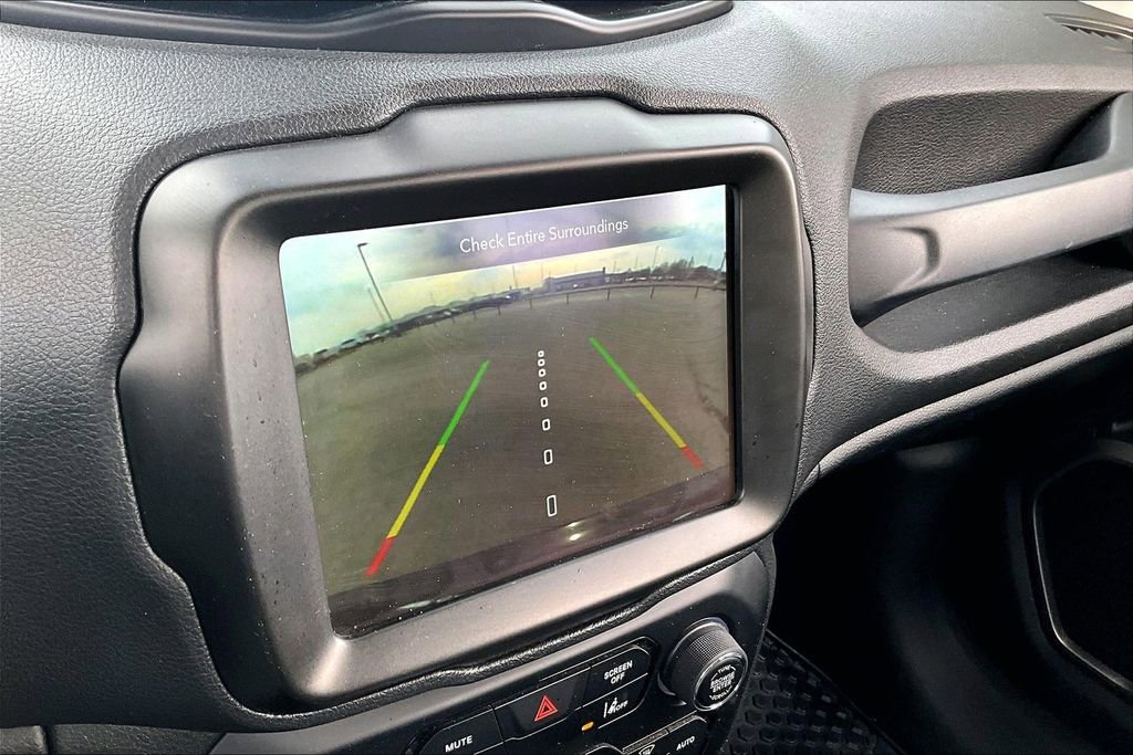 Used 2022 Jeep Renegade Limited image 22