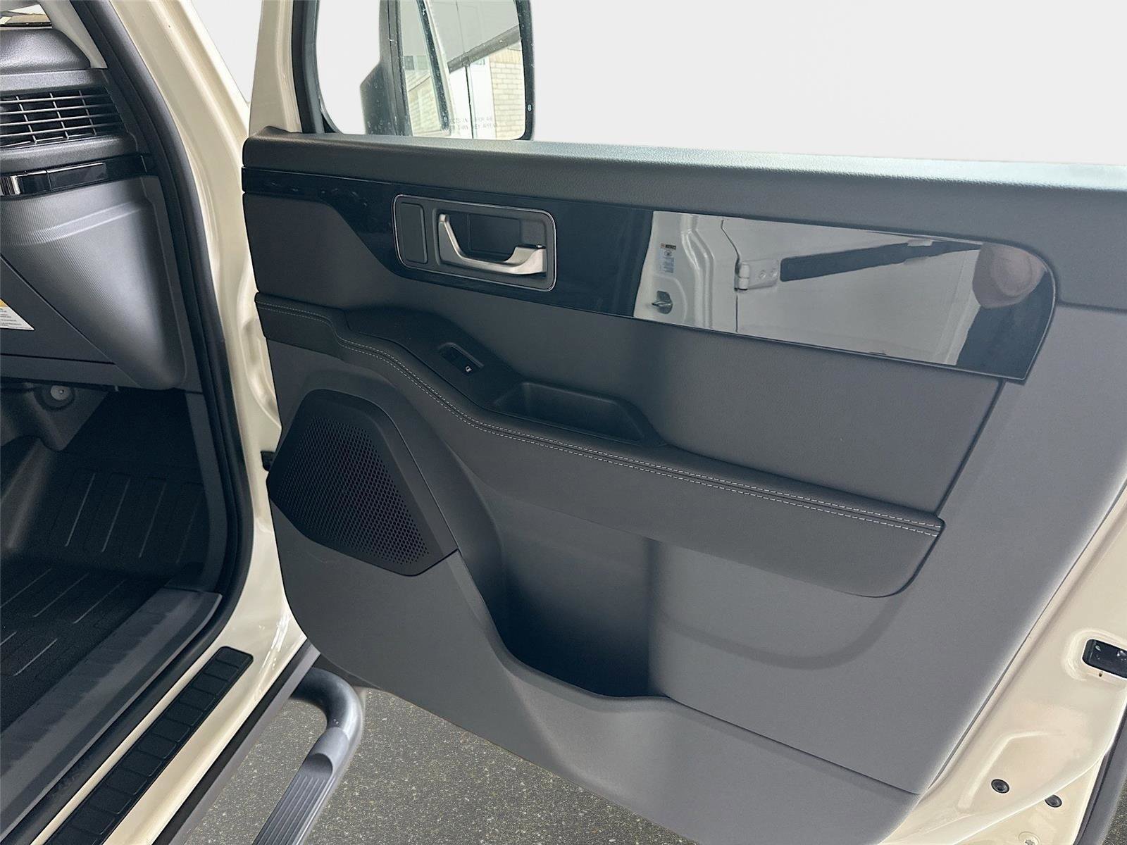 New 2025 INEOS Grenadier Fieldmaster Edition image 45