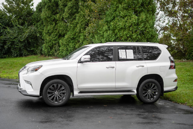 Used 2023 Lexus GX 460 Luxury w/ Sport Design Package AWD/4WD image 8