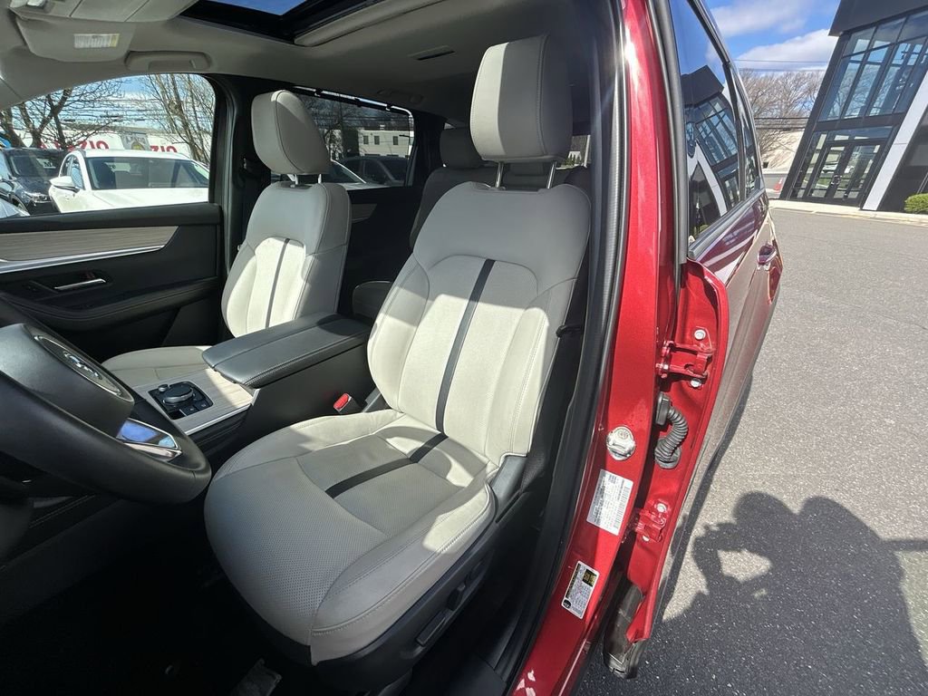 Certified 2025 MAZDA CX-90 3.3 Turbo w/ Preferred Package image 15