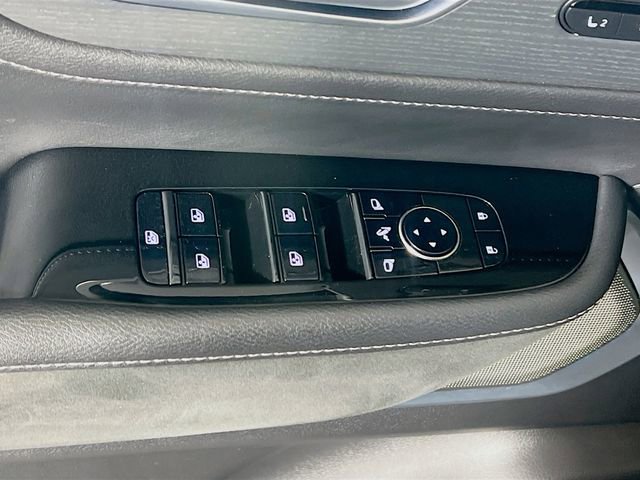 Used 2025 INFINITI QX80 Sensory AWD/4WD image 12