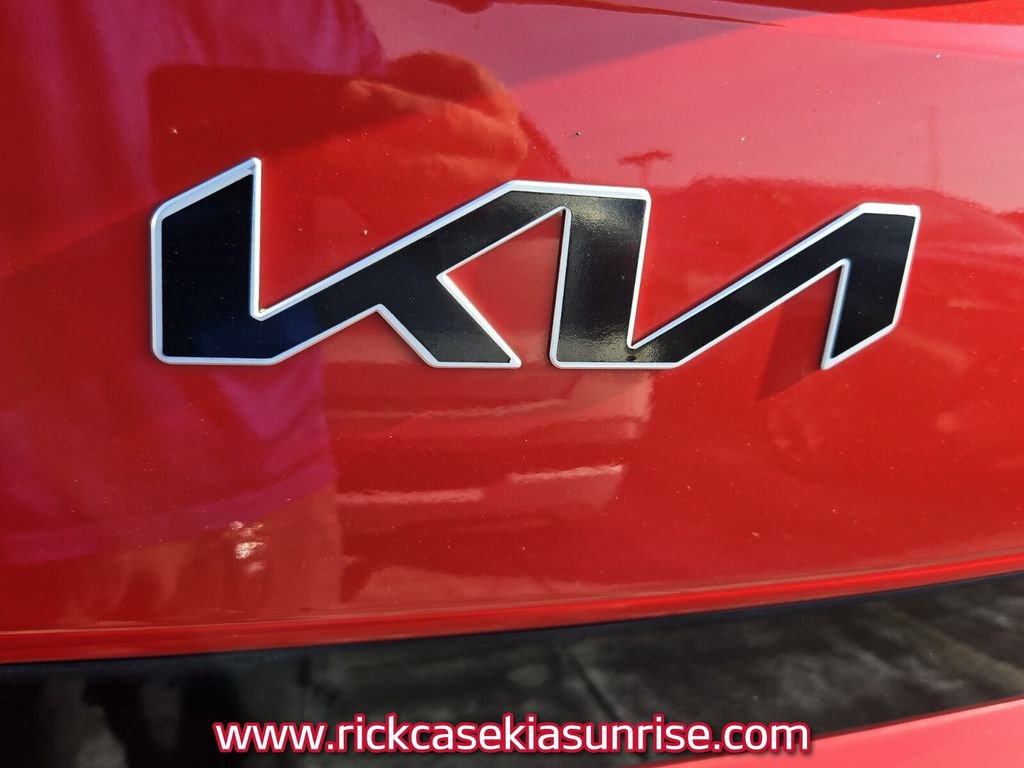 Used 2022 Kia Soul LX image 8