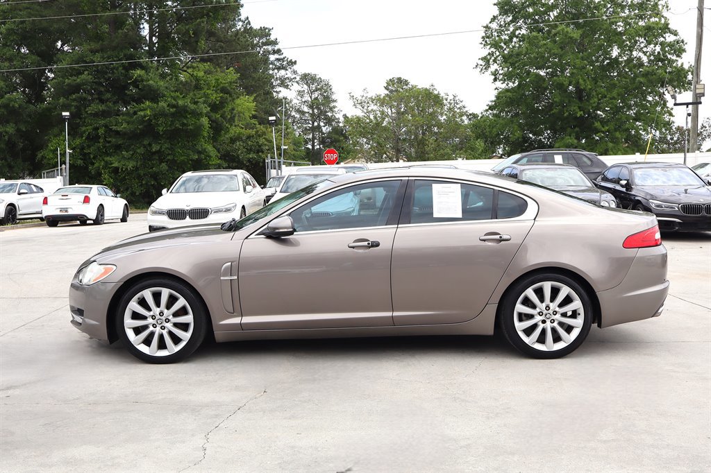 Used 2011 Jaguar XF Premium RWD image 4