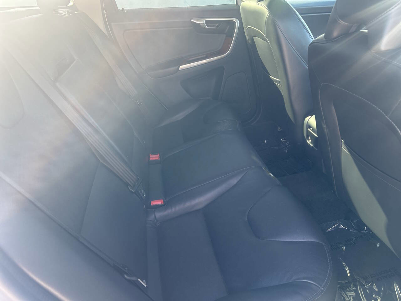Used 2017 Volvo XC60 T5 Inscription w/ Advanced Package image 19