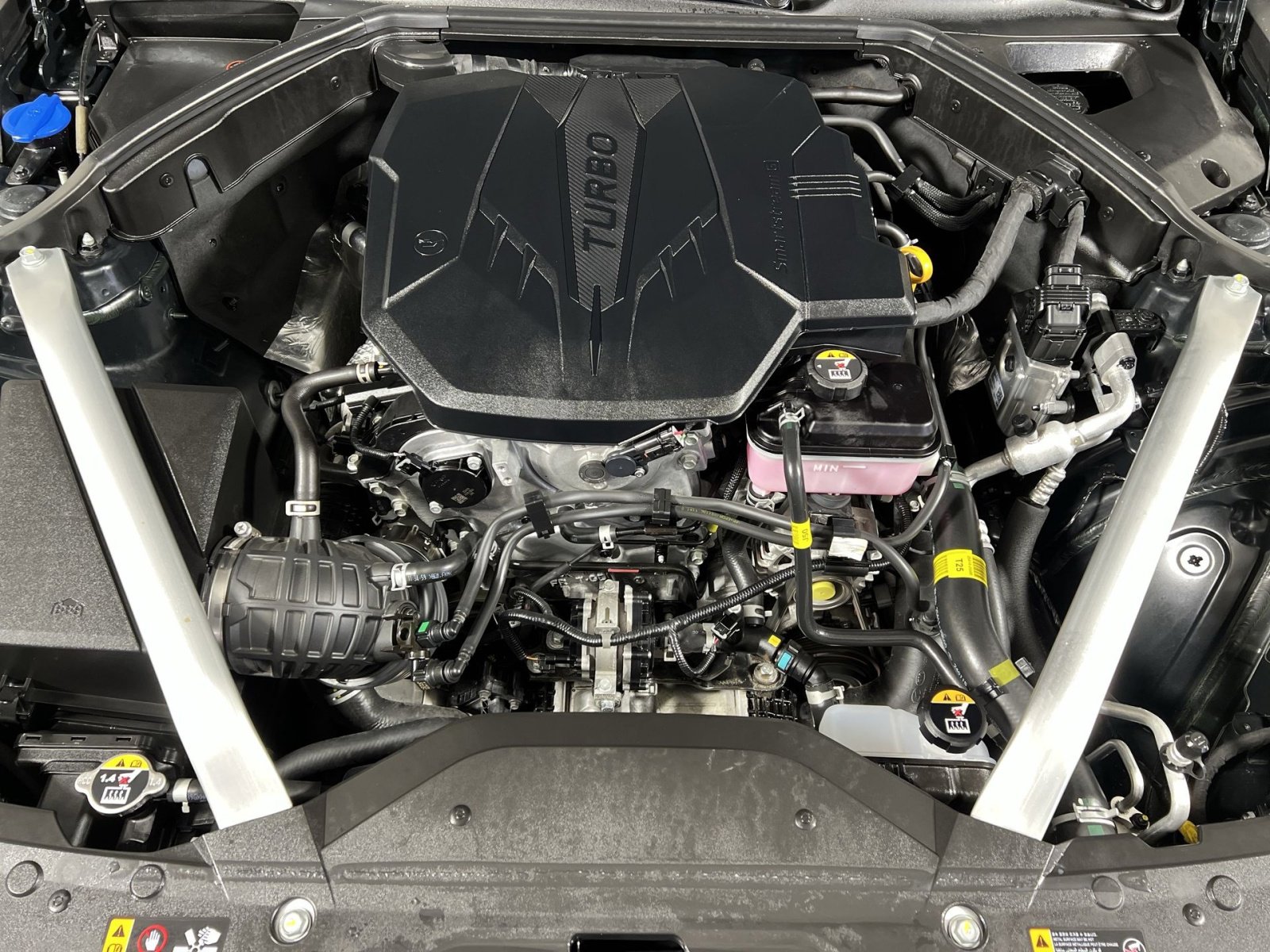 Used 2024 Genesis G70 2.5T image 27