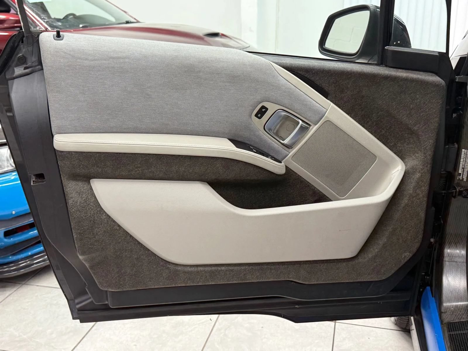 Used 2015 BMW i3 w/ Range Extender RWD image 16