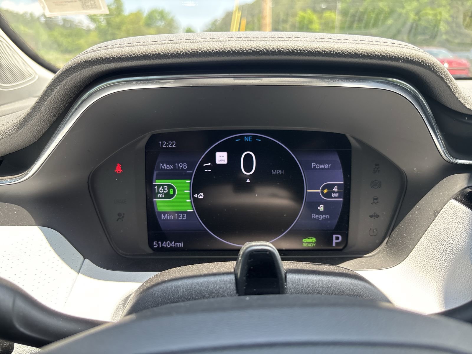 Used 2022 Chevrolet Bolt EUV Premier w/ Sun & Sound Package FWD image 18