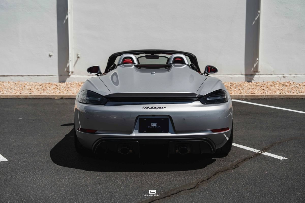 Used 2021 Porsche 718 Boxster Spyder RWD image 20
