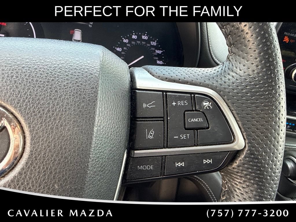 Used 2023 Toyota Sienna XSE w/ Protection Package (TMS) AWD/4WD image 15