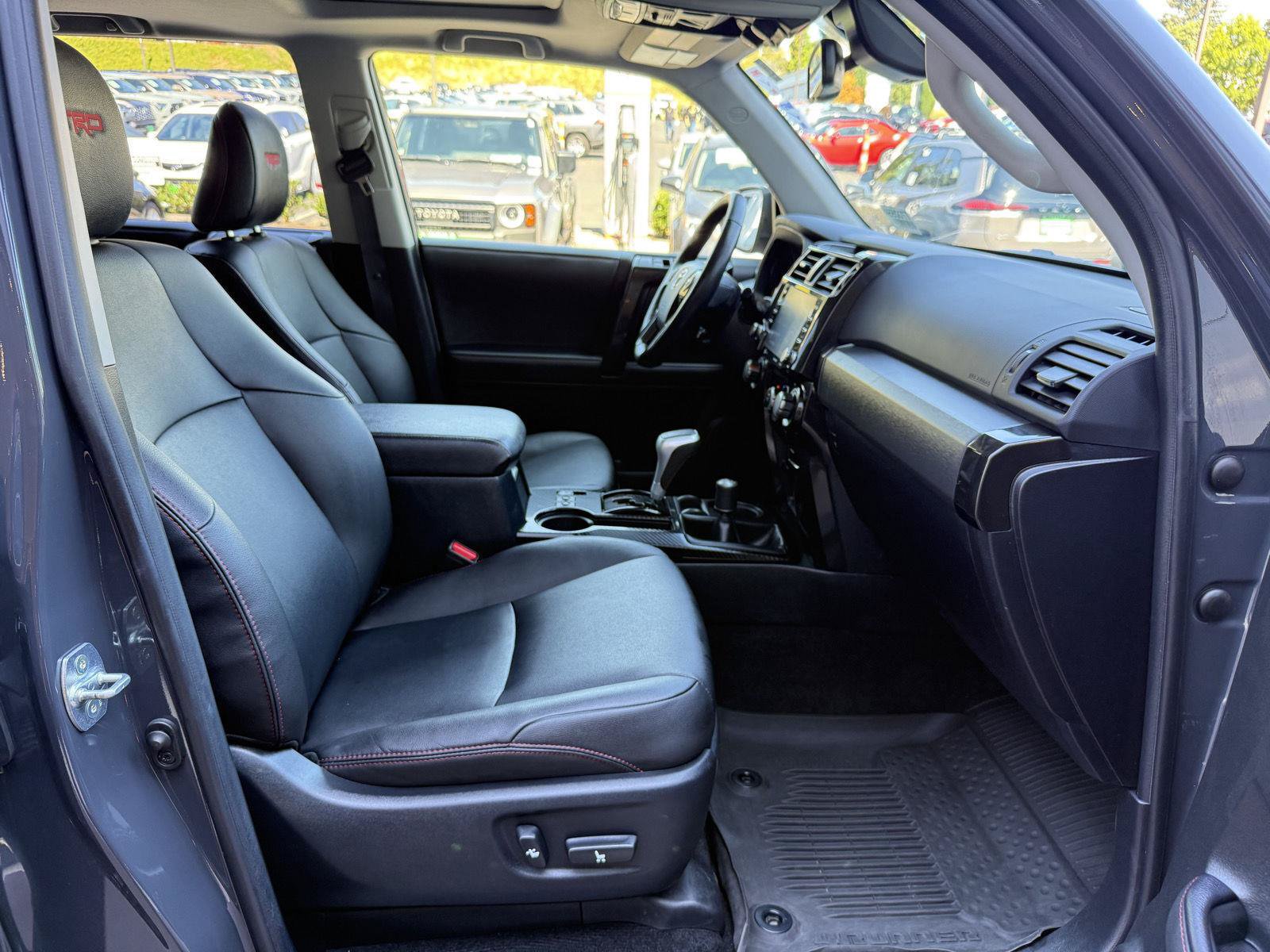 Certified 2024 Toyota 4Runner TRD Off-Road Premium w/ Off Road Premium Plus Package AWD/4WD image 24