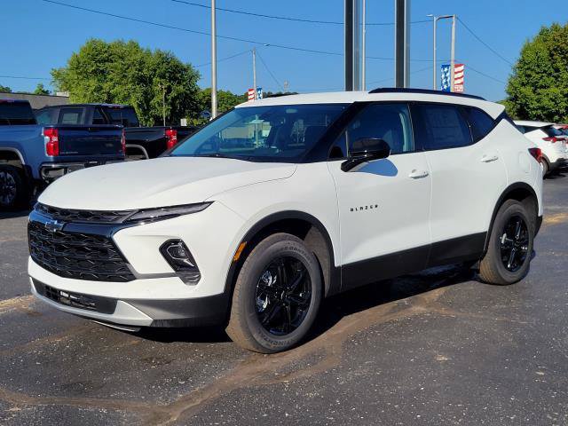 New 2026 Chevrolet Blazer LT w/ Convenience Package AWD/4WD image 4