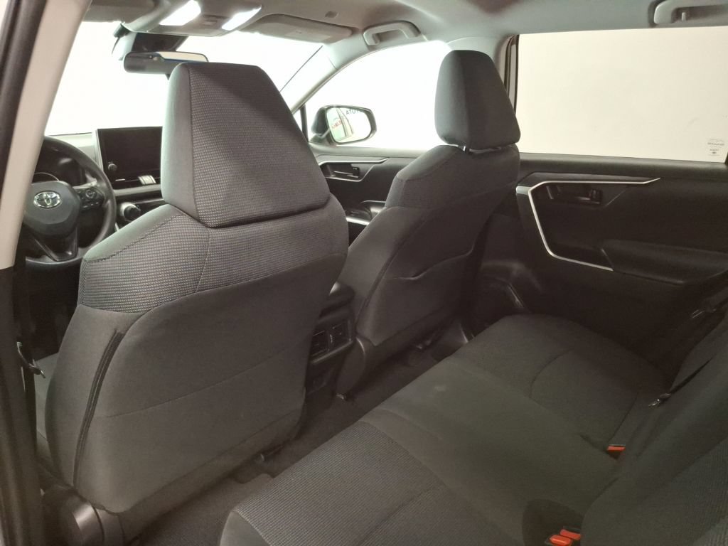 Used 2024 Toyota RAV4 LE AWD/4WD image 14