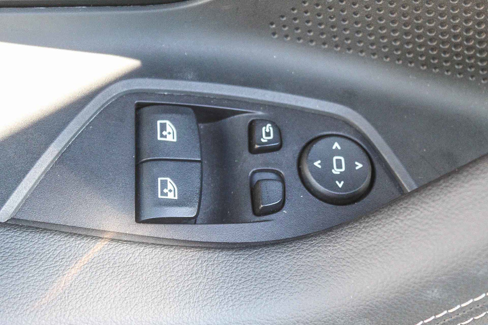 Used 2025 BMW M240i xDrive Coupe image 20