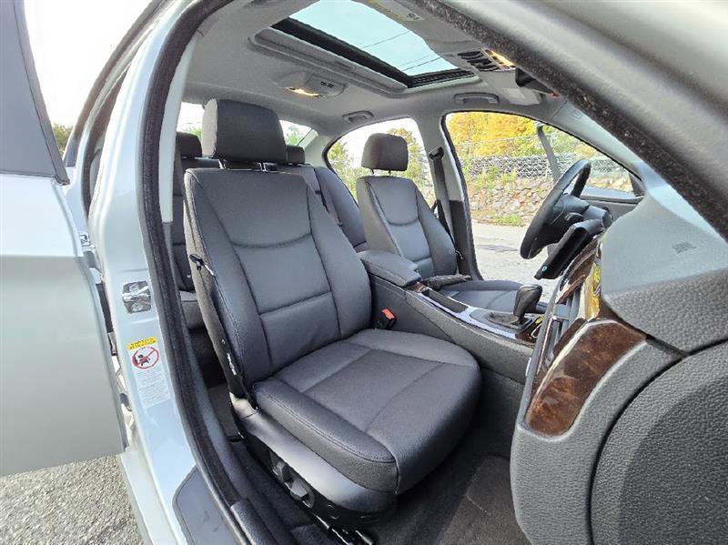 Used 2009 BMW 328i Sedan RWD image 25