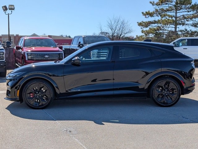 Certified 2025 Ford Mustang Mach-E GT image 6