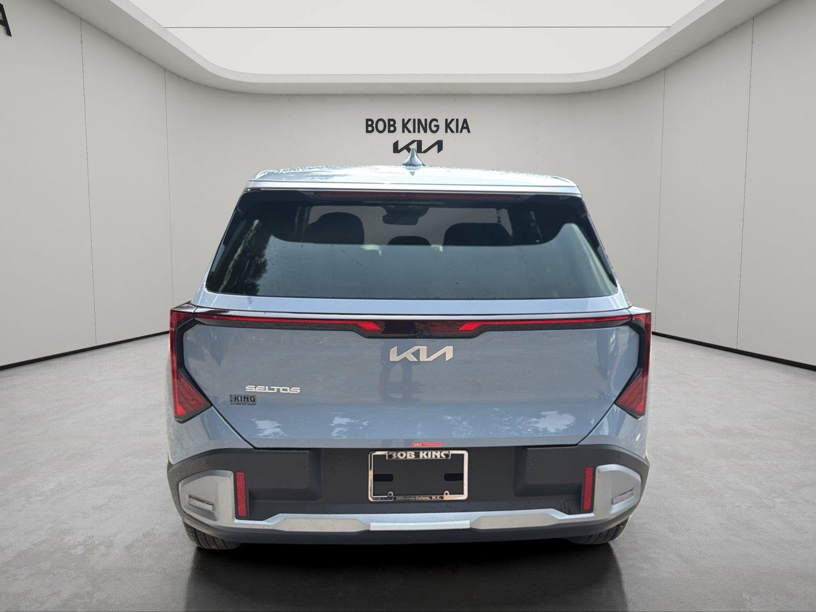 New 2027 Kia Seltos S FWD image 4