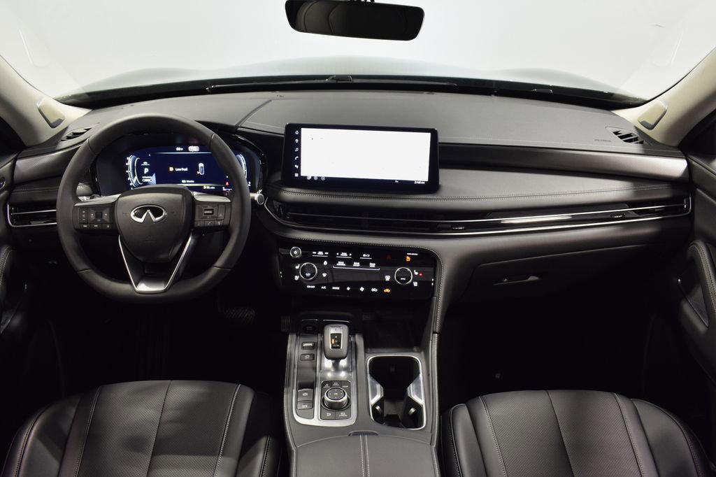 New 2026 INFINITI QX60 Luxe w/ Family Package image 13