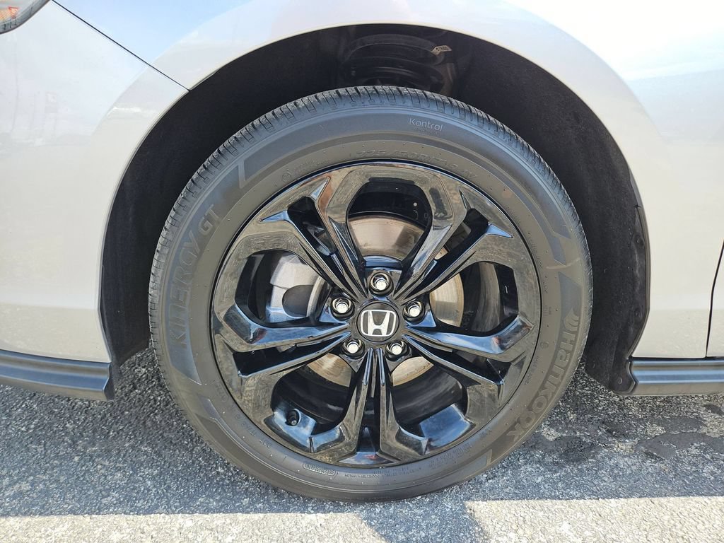 Used 2025 Honda Accord SE image 27