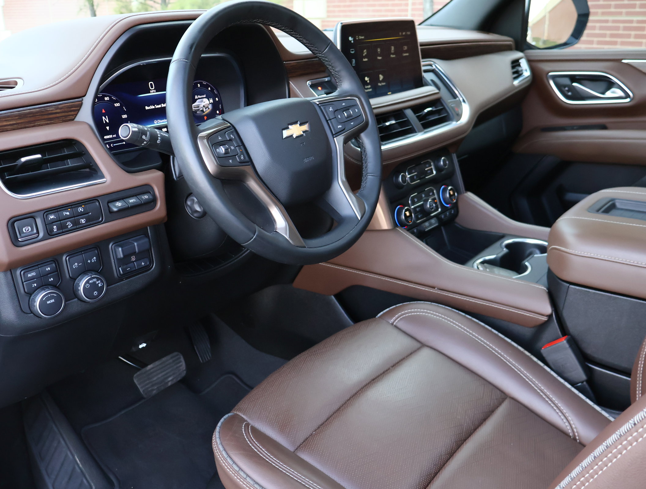 Used 2024 Chevrolet Tahoe High Country w/ Max Trailering Package AWD/4WD image 3