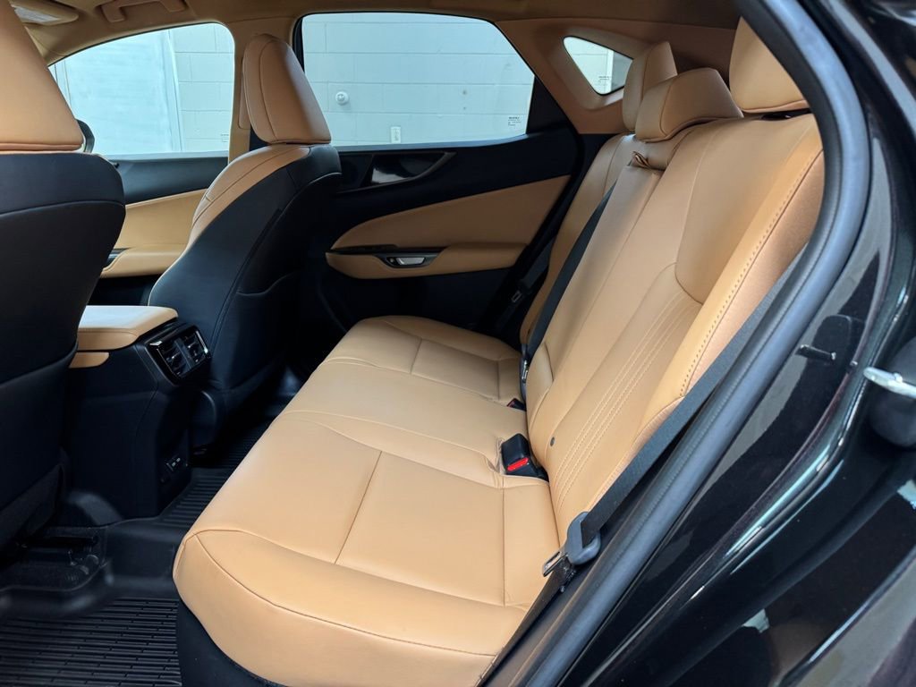 Used 2023 Lexus NX 350h 350h Base w/ Towing Package (2000 Lbs) image 15