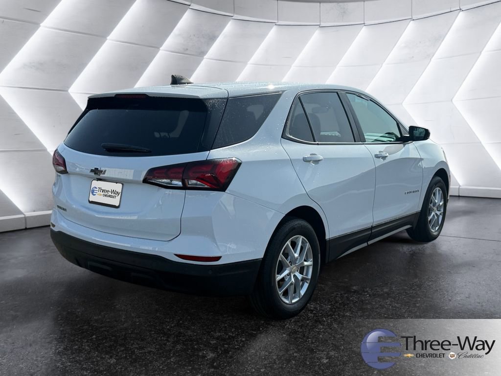 Certified 2022 Chevrolet Equinox LS w/ LS Convenience Package image 5