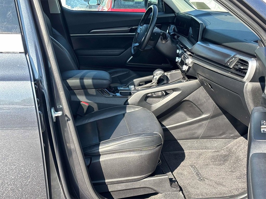 Certified 2023 Kia Telluride S image 13
