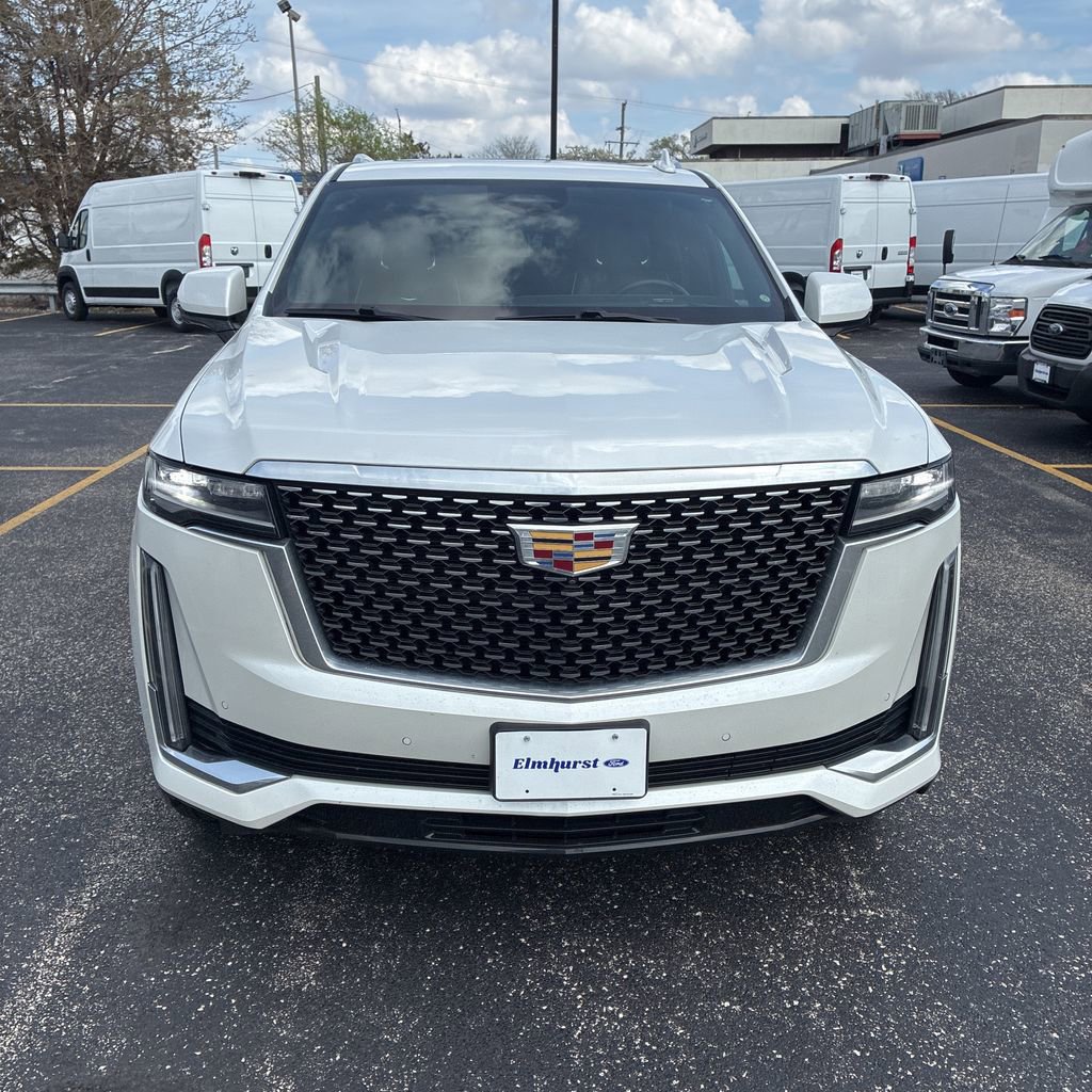Used 2023 Cadillac Escalade Premium Luxury AWD/4WD image 2