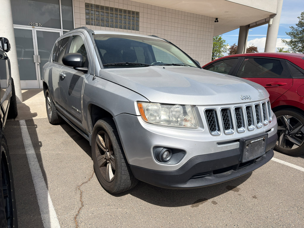Used 2012 Jeep Compass Sport image 4