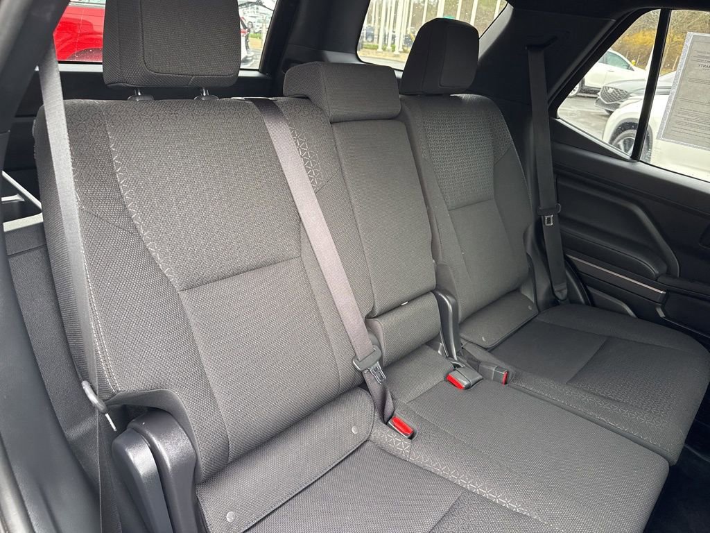 Certified 2025 Toyota 4Runner SR5 AWD/4WD image 22
