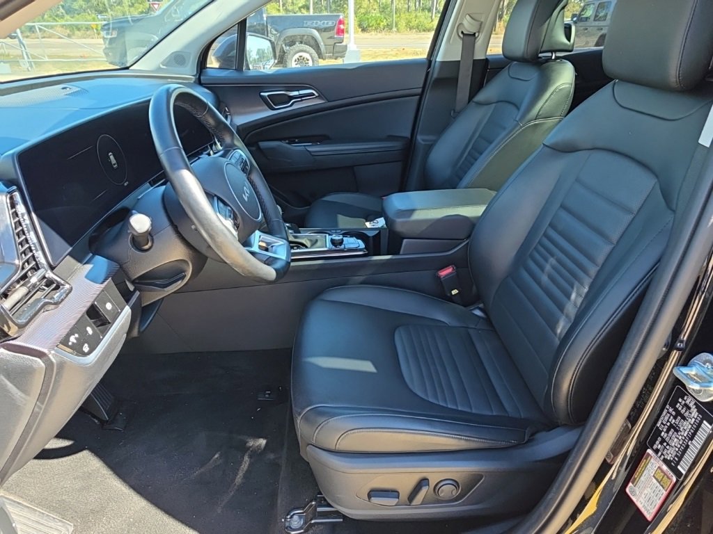 Used 2023 Kia Sportage SX image 4