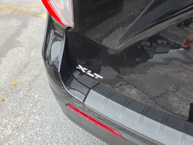 Certified 2024 Ford Explorer XLT RWD image 7