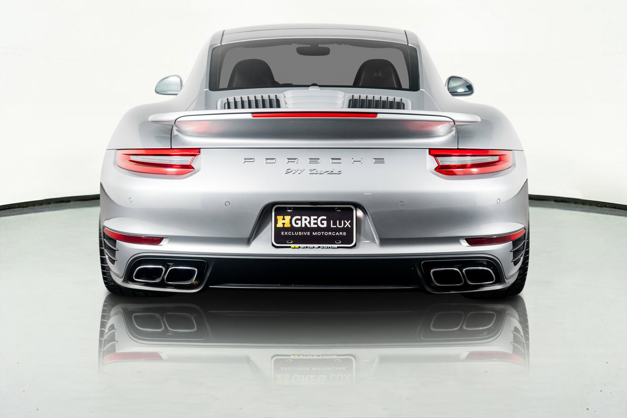 Used 2017 Porsche 911 Turbo S image 11