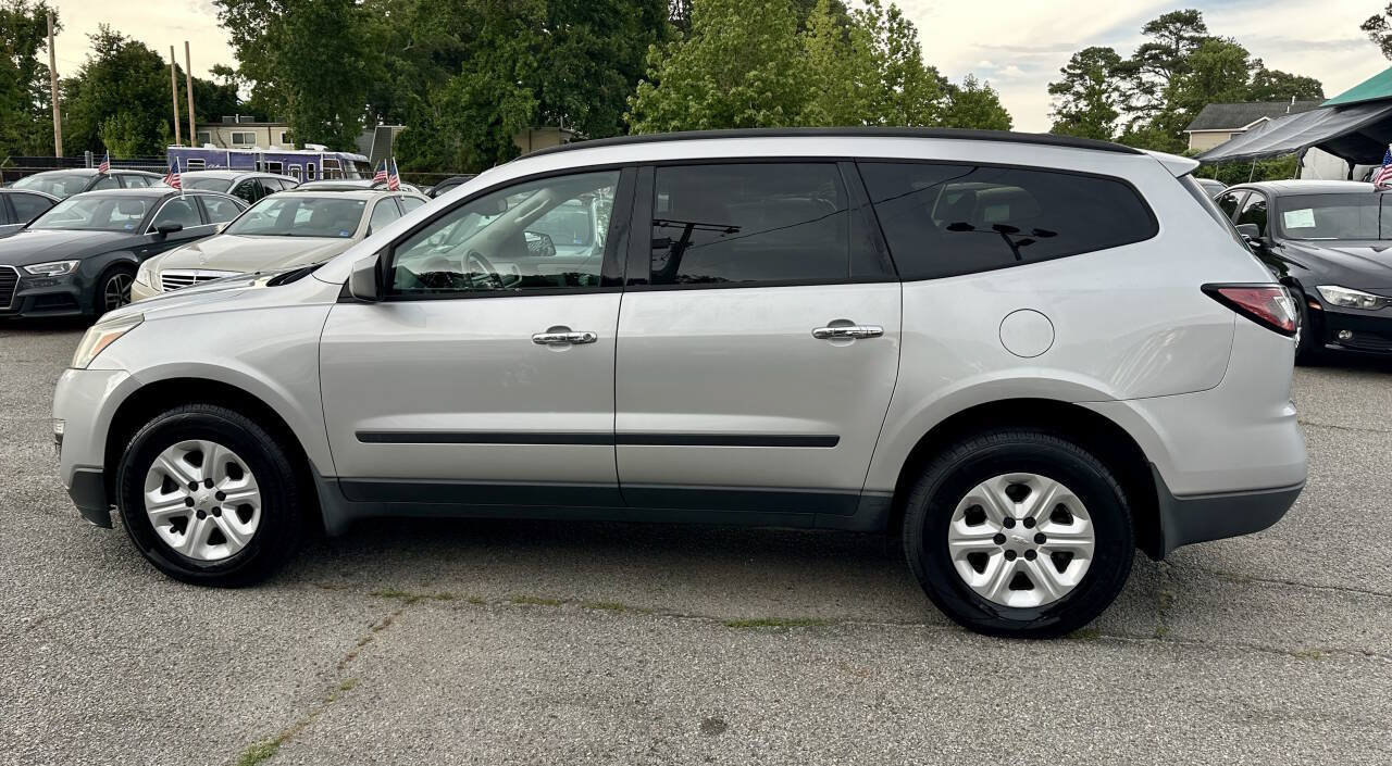 Used 2013 Chevrolet Traverse LS FWD image 8
