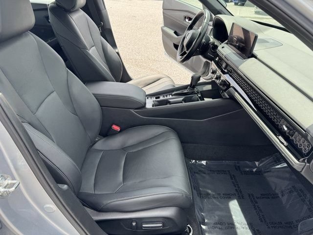 Used 2025 Honda Accord Sport image 14