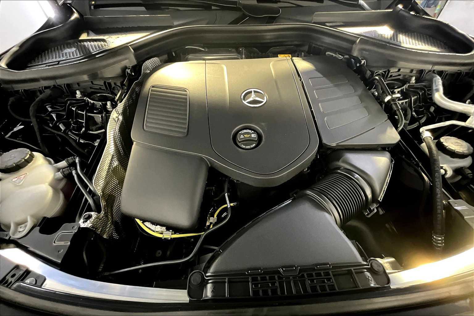 New 2026 Mercedes-Benz GLC 300 4MATIC image 14