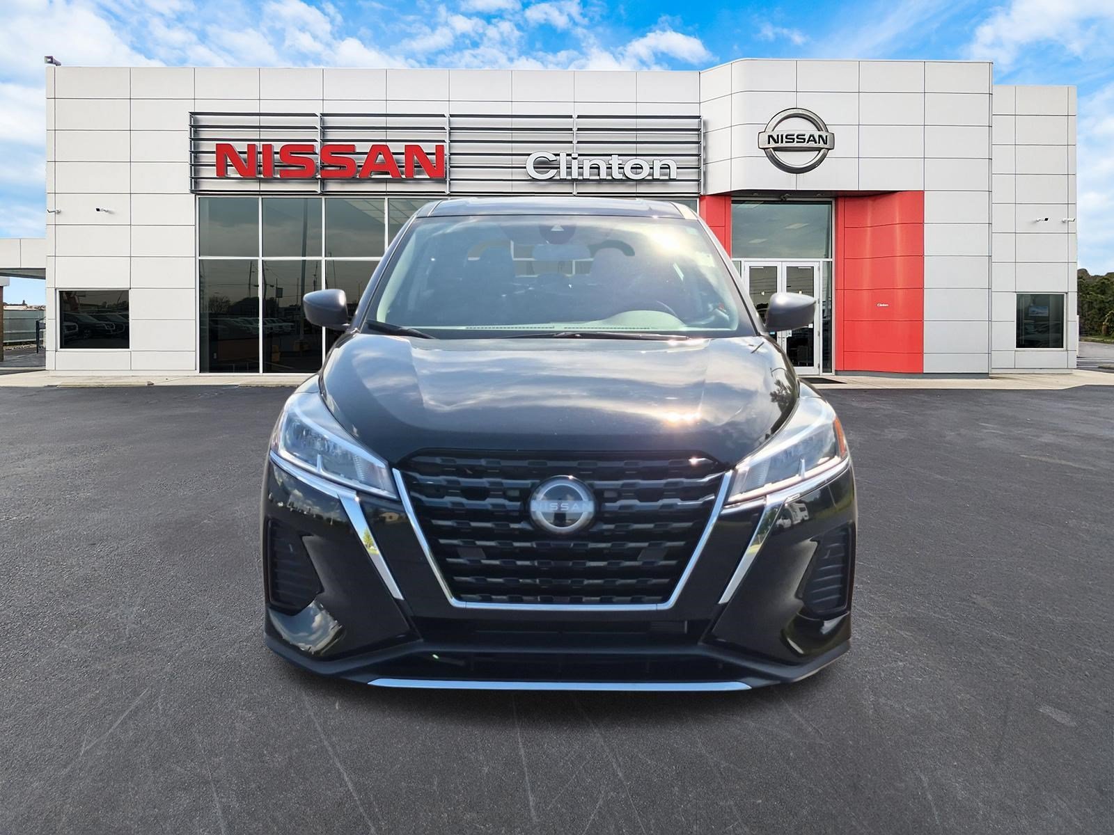 Used 2025 Nissan Kicks Play S FWD image 8