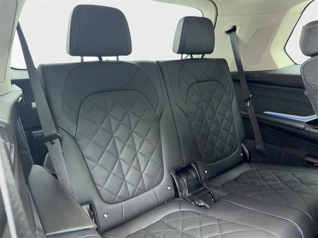Used 2024 BMW X7 xDrive40i image 51