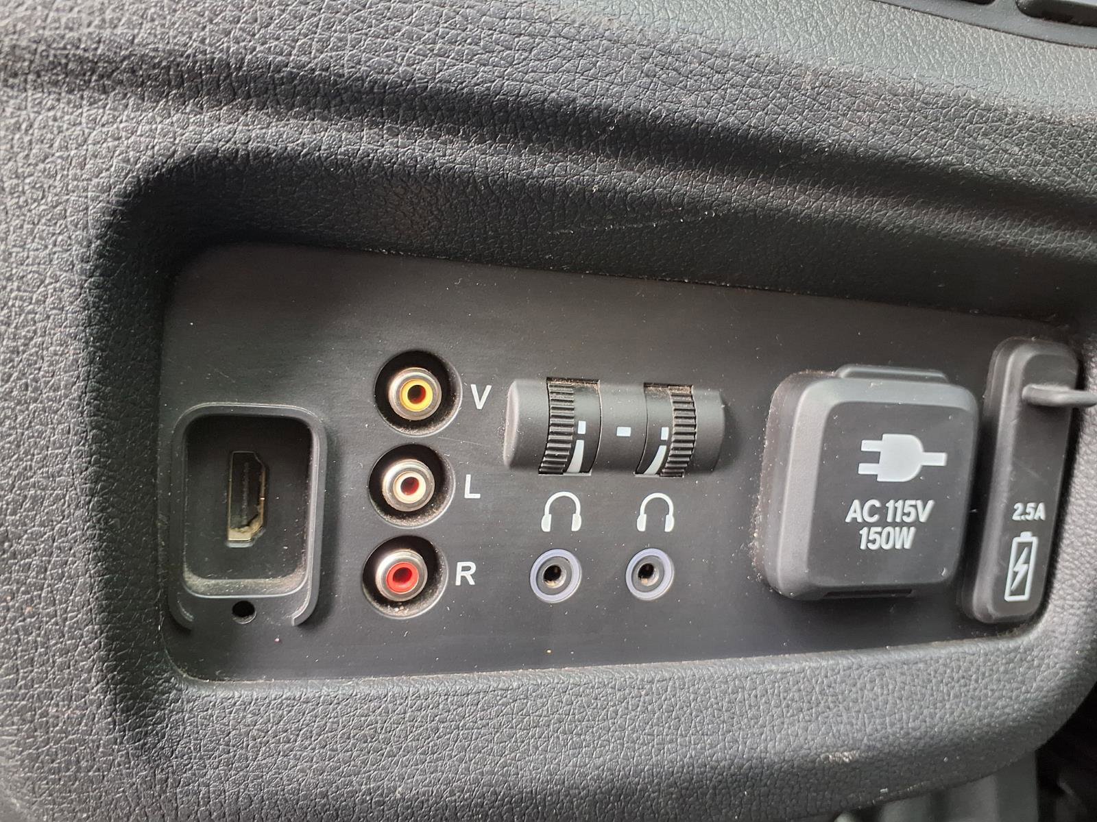 Used 2017 Honda Pilot Elite image 27