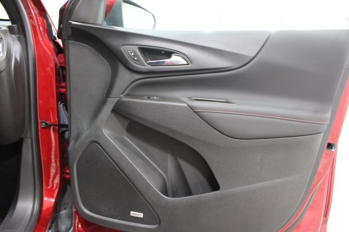 Used 2023 Chevrolet Equinox RS w/ RS Leather Package AWD/4WD image 23