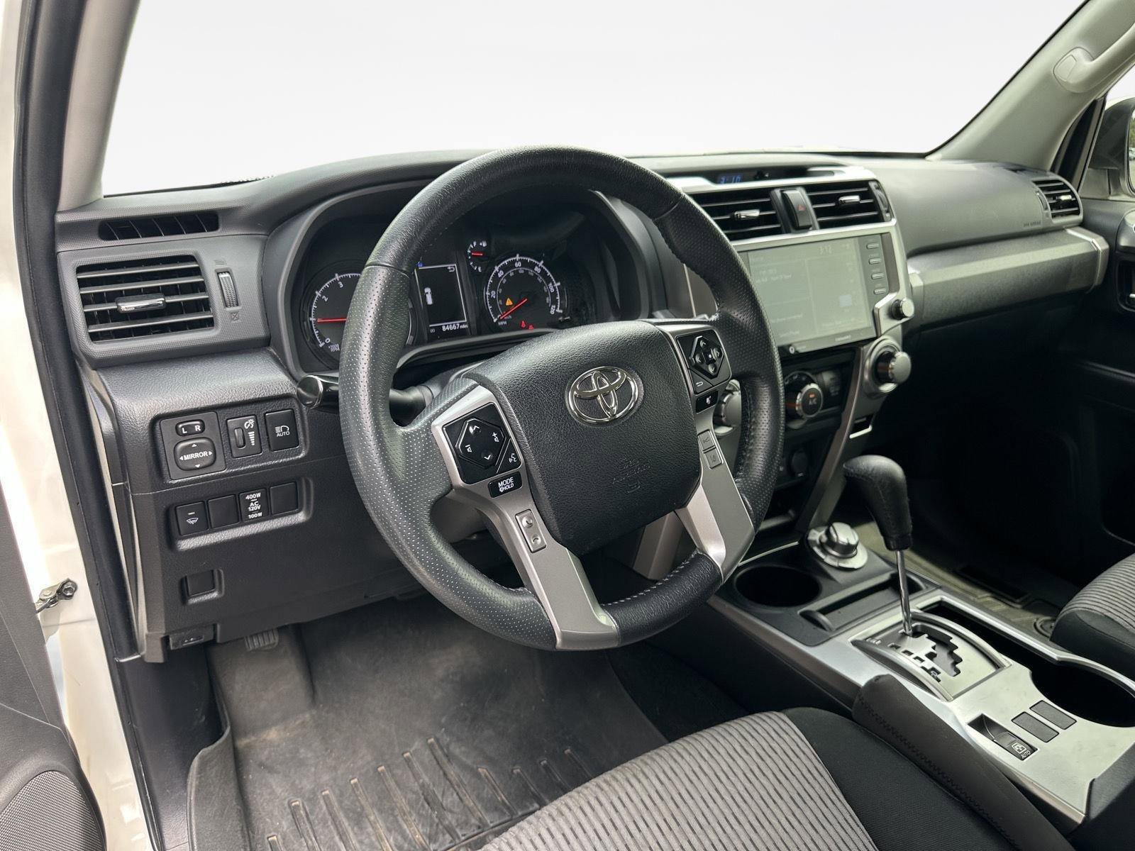 Used 2021 Toyota 4Runner SR5 AWD/4WD image 11