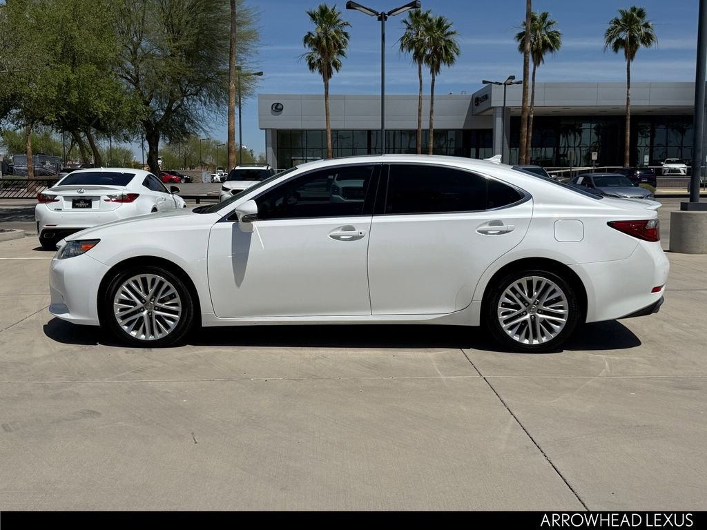 Used 2014 Lexus ES 350 w/ Luxury Package FWD image 3